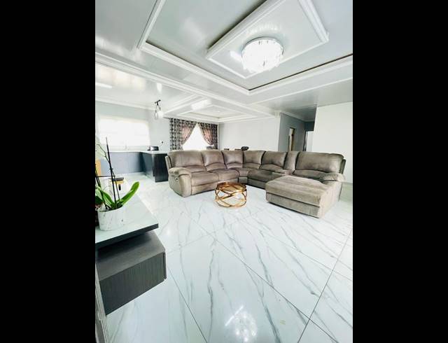 5 BEDROOM HOUSE FOR SALE IN MARGATE